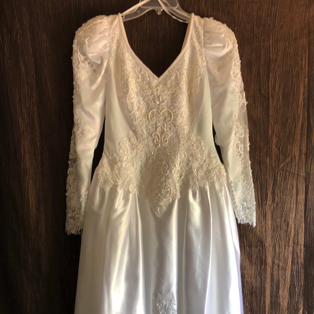 Custom made wedding dress Sz 4 Petite White